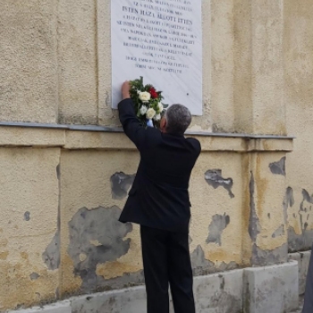 A holokauszt áldozataira emlékeztek Kiskunfélegyházán