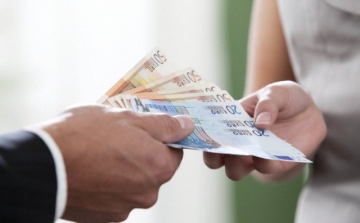 Összehasonlították a magyar és román béreket: Megdöbbentő eredmény