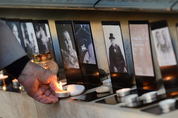 A holokauszt magyarországi áldozataira emlékezünk