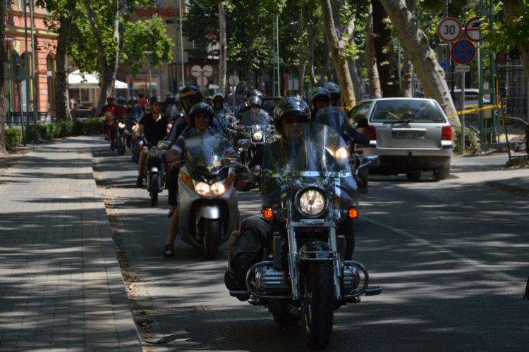 Áldásért jöttek Félegyházára a zarándok motorosok