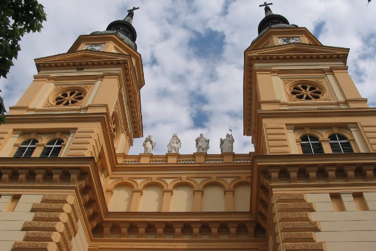 Hírek a Szent István Templomból