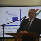 Megérkeztek az iskolákba a gyerekek digitális fejlődését elősegítő laptopok