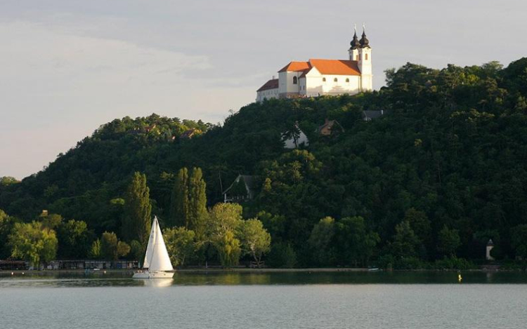 Ősszel a Balatonnál