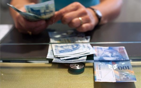 Devizapiac - Keveset változott a forint árfolyama