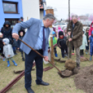 Fákat ültettek Petőfiszálláson