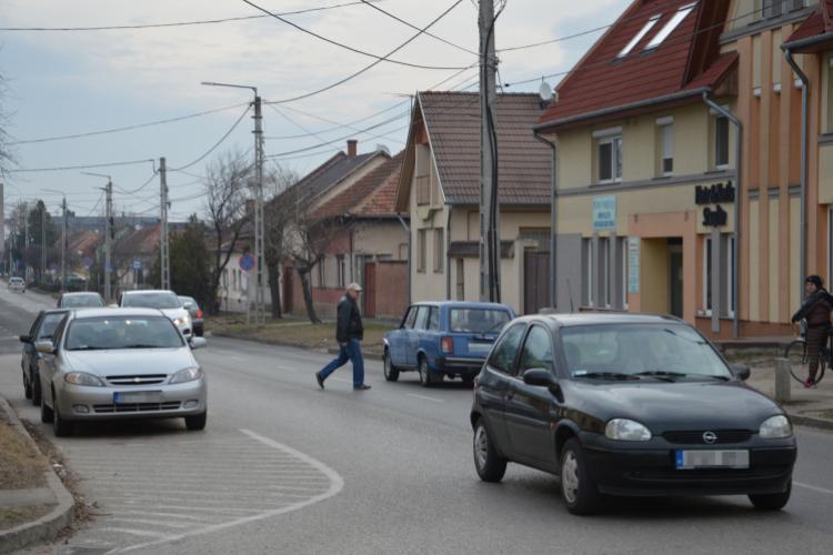 Aláírást gyűjtöttek a Bercsényi utcai közlekedési problémák megoldására