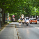 Zarándok motorosok felvonulása a Kossuth utcán
