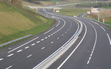 Megszűnt a forgalomkorlátozás az M5-ös autópályán