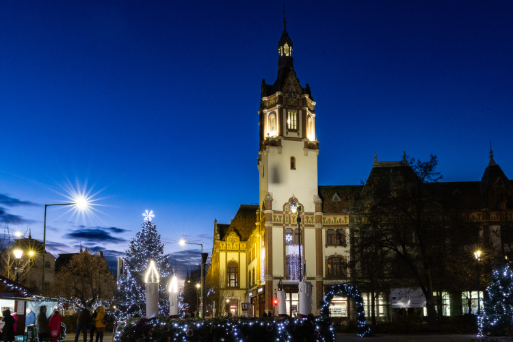 Adventi varázslat veszi kezdetét pénteken Kiskunfélegyházán