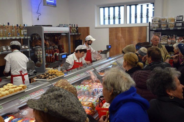 Megújult Petőfiszálláson a Coop üzlet