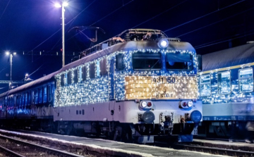 Változik az ünnepi időszakban a vonatok és a buszok közlekedési rendje