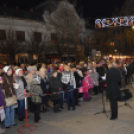 A karácsony ne színes papírba csomagolt lelki sivárság legyen