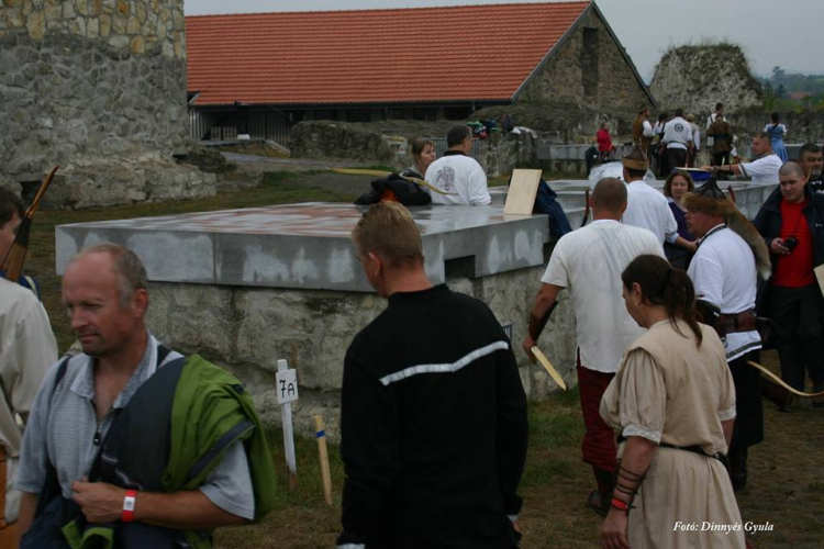 Történelmi Országos Bajnokságon vettek részt a Koppány Íjászok