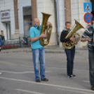 Zenés ébresztővel indult május elseje