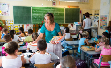 Szigorú szabályok – így kell iskolába járni szeptembertől