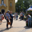 Virágba borult a főtér