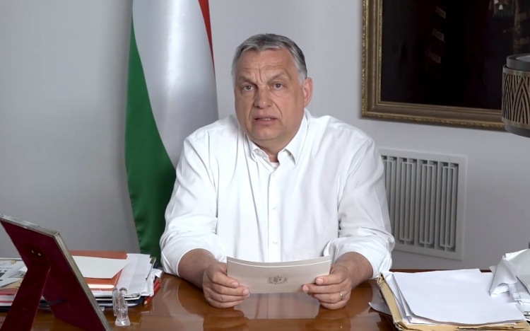 Orbán: Holnaptól nyitnak az üzletek és újraindulnak a szolgáltatások