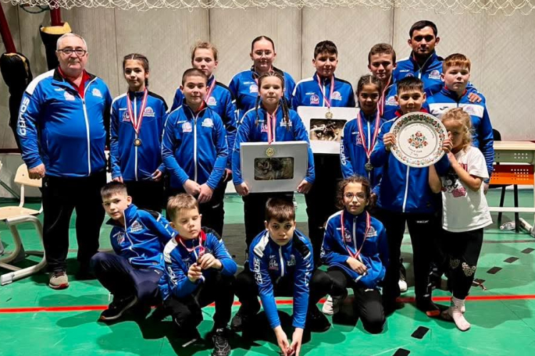 Éremeső Korondon: kilenc dobogós hely a Kiskunfélegyházi Birkózó SE versenyzőitőlról