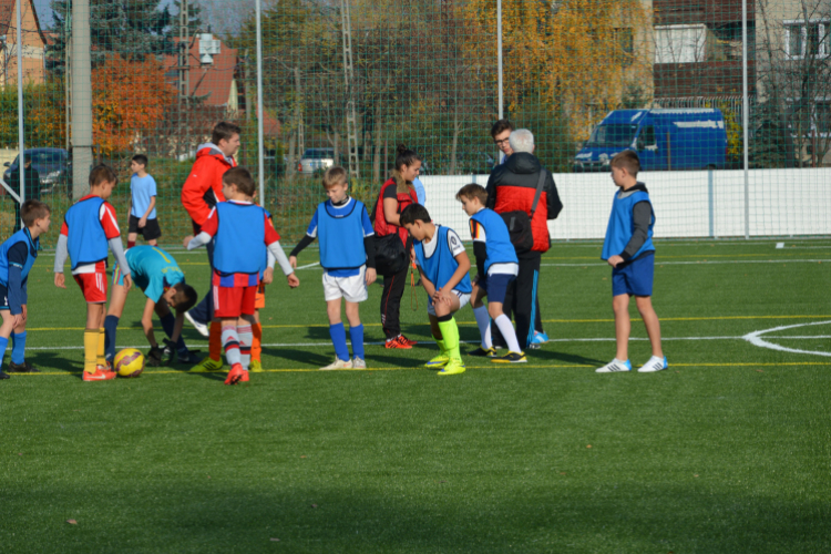 Birtokba vehették a sportolók a műfüves pályát