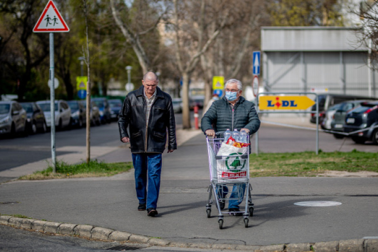 Biztató, hogy nincs ugrásszerű növekedés a fertőzöttek számában