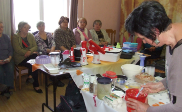 Húsvétvárás a Tupperware Főzőklubban