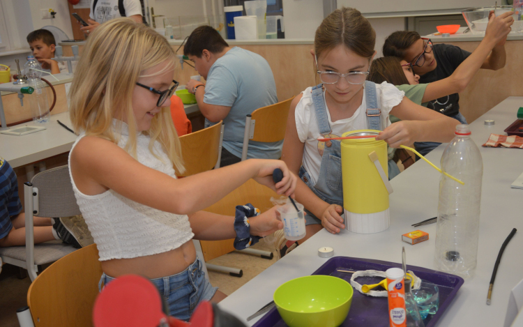 Nagy látogatottságnak örvendett a Kutatók Éjszakája