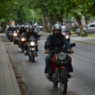 Zarándok motorosok felvonulása a Kossuth utcán