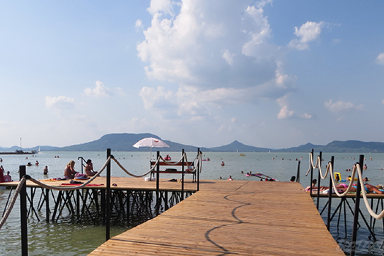 Gigafejlesztések jönnek a Balatonnál