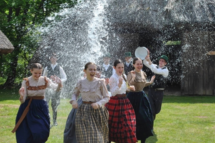 Oda a 20 fokos húsvét?