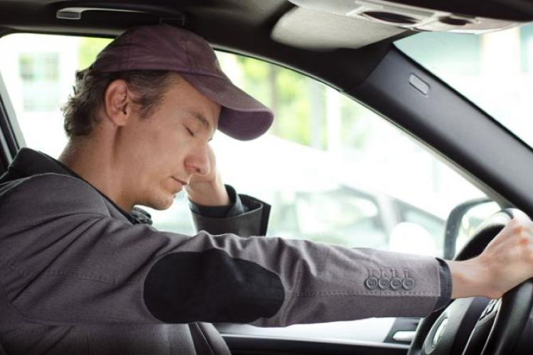 A kevés folyadékfogyasztás ugyanolyan veszélyes, mint az ittas vezetés 