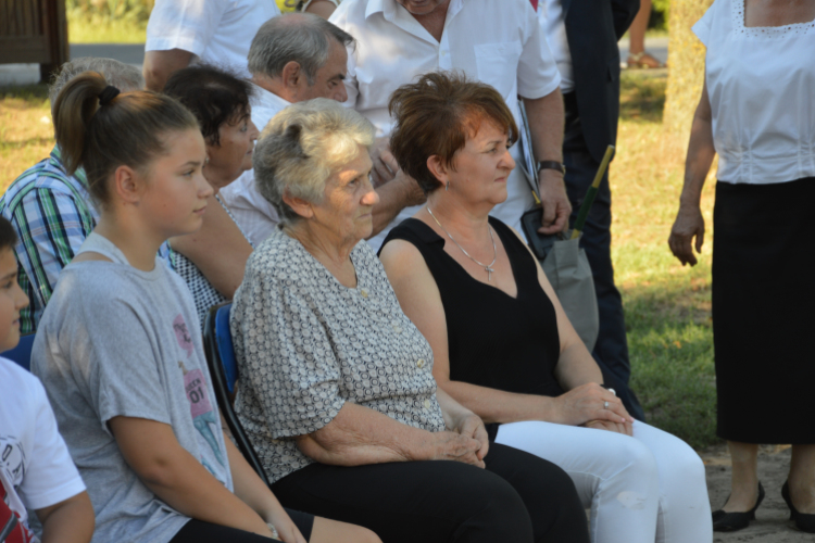 A Gazdakörök lakói már megszegték az új kenyeret