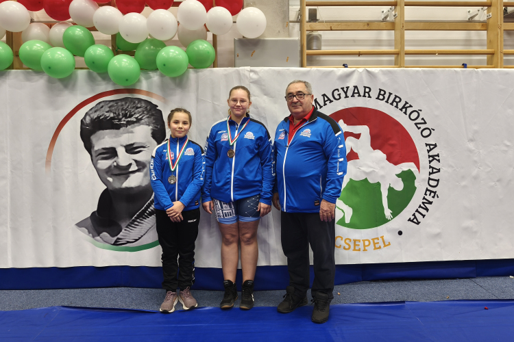 Nemzetközi mezőnyben bizonyítottak a félegyházi birkózólányok
