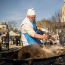 Sorban álltak a disznótoros ételekért Félegyházán