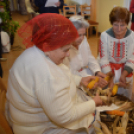 Esőben is fosztották a kukoricát