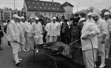 5. Mezgés Farsangi Disznótor