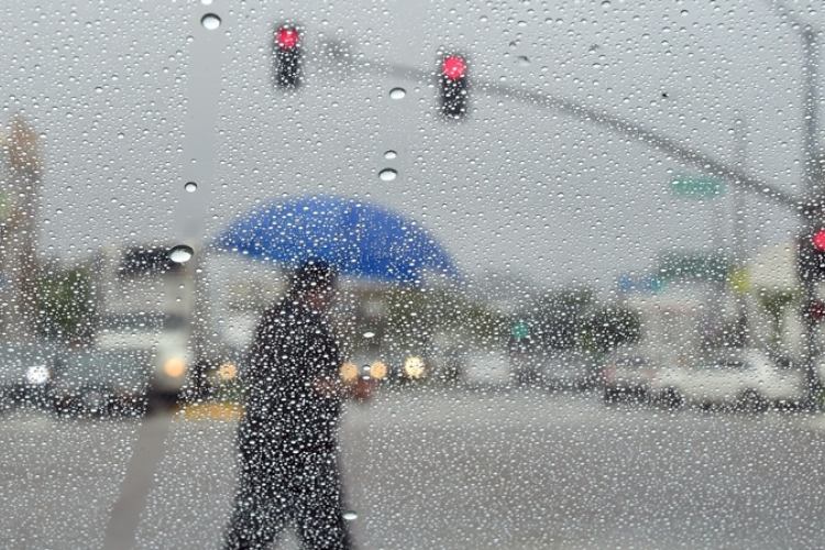 Havazás, eső, zápor érkezik szombat este