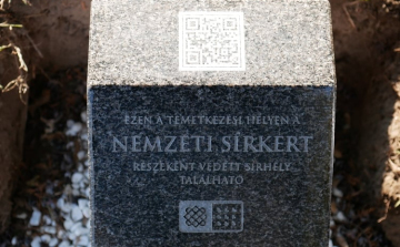 Védett sírokat jelző okos parcellaköveket helyeztek el Kiskunfélegyházán