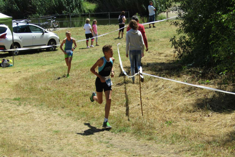 Kitűnő eredménnyel zárták a Jogging versenyzői a Palóc Triatlont és az Aquatlon országos bajnokságo