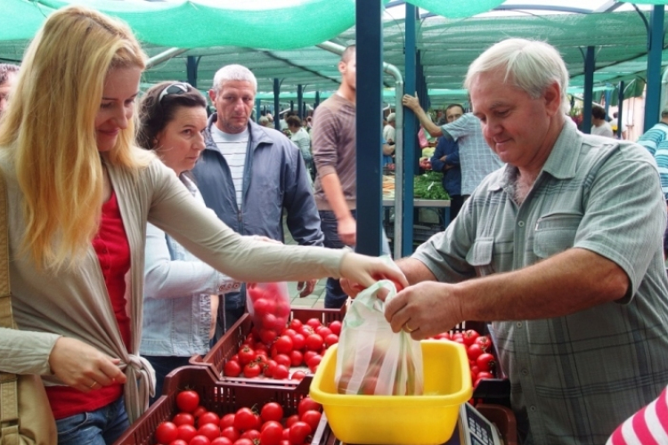 Pünkösd vasárnap nyitva lesz a piac