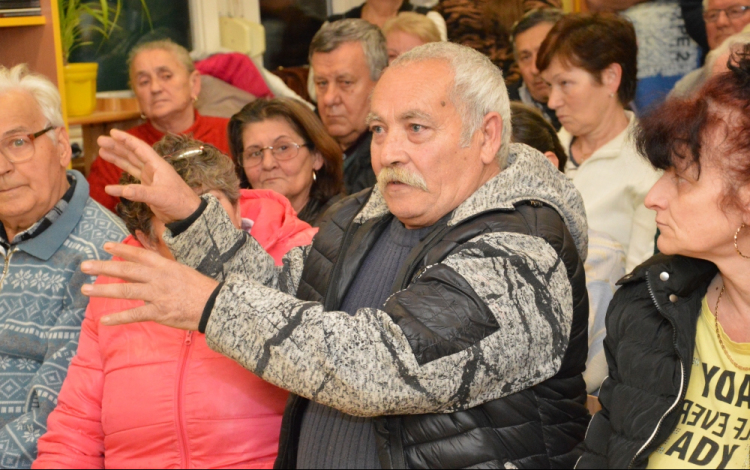 Harcolnak a Bankfalu lakói orvosi rendelőjük fennmaradásáért