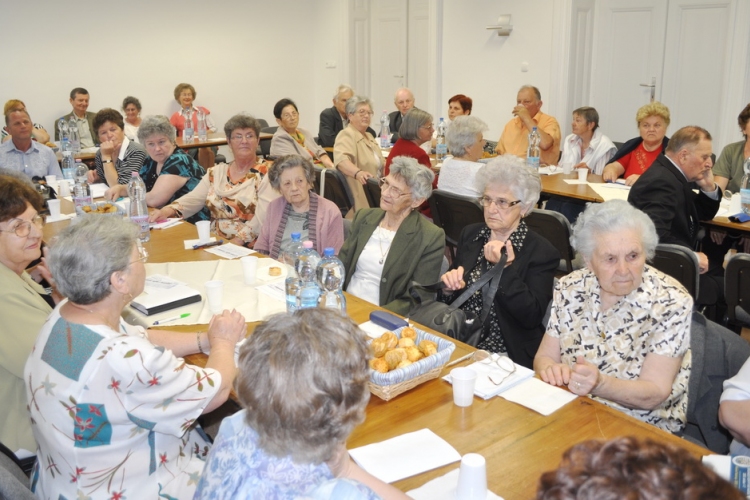 Küldöttgyűlés a Nyugdíjas Klubok Egyesületénél