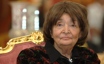Szabó Magda félegyházi levelezései