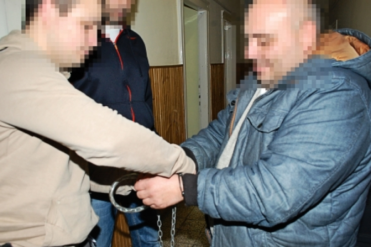 A lopás után úti céljuk Szerbia volt