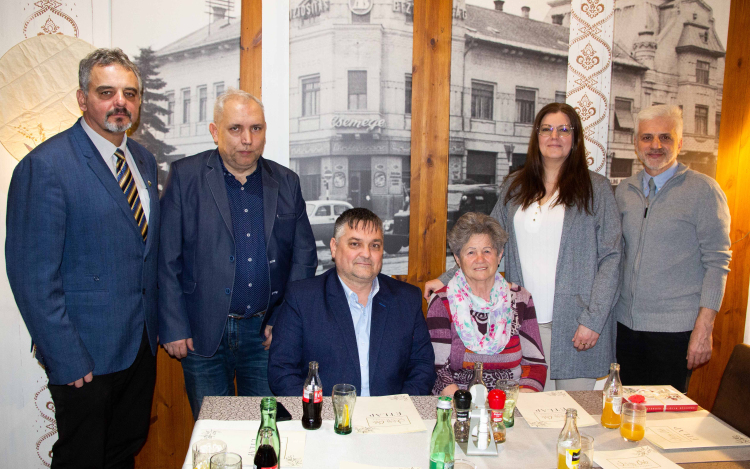 Ülésezett a Kiskunfélegyházi Irodalmi Alapítvány