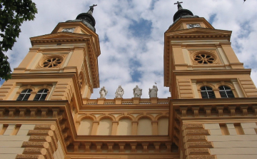 Hírek a Szent István Templomból