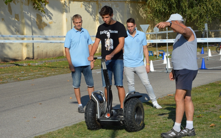 Színes programokkal várták a fiatalokat az Autómentes Napon