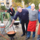 17 bográcsban rotyogott a paprikás