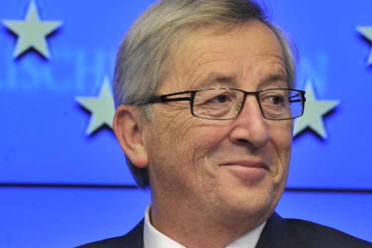 Közös európai hadsereget sürget Juncker