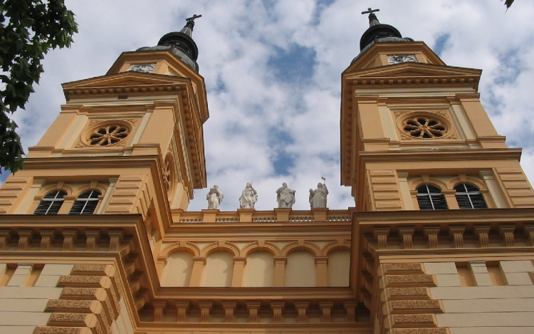 Hírek a Szent István Templomból