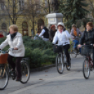 Két kerékkel a Bankfalui Emlékparkba